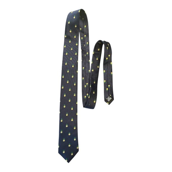 Van Heusen Pineapple Tie – Navy Blue Silk Necktie – 58" – Tropical Novelty Print - Picture 1 of 4
